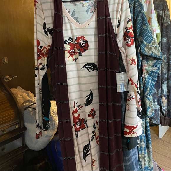 Dress out fit lularoe - Picture 2 of 2